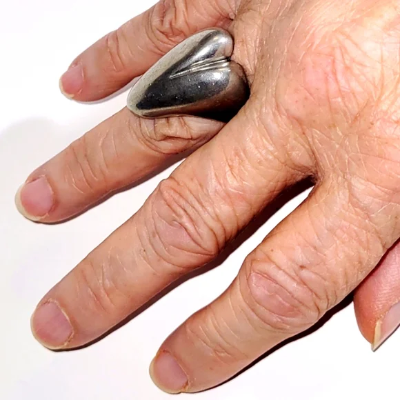 Vintage Heart Ring, Pewter Puffy Elongated Heart, Contemporary 🩶